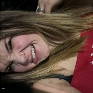 Meet your Posher, Lucy